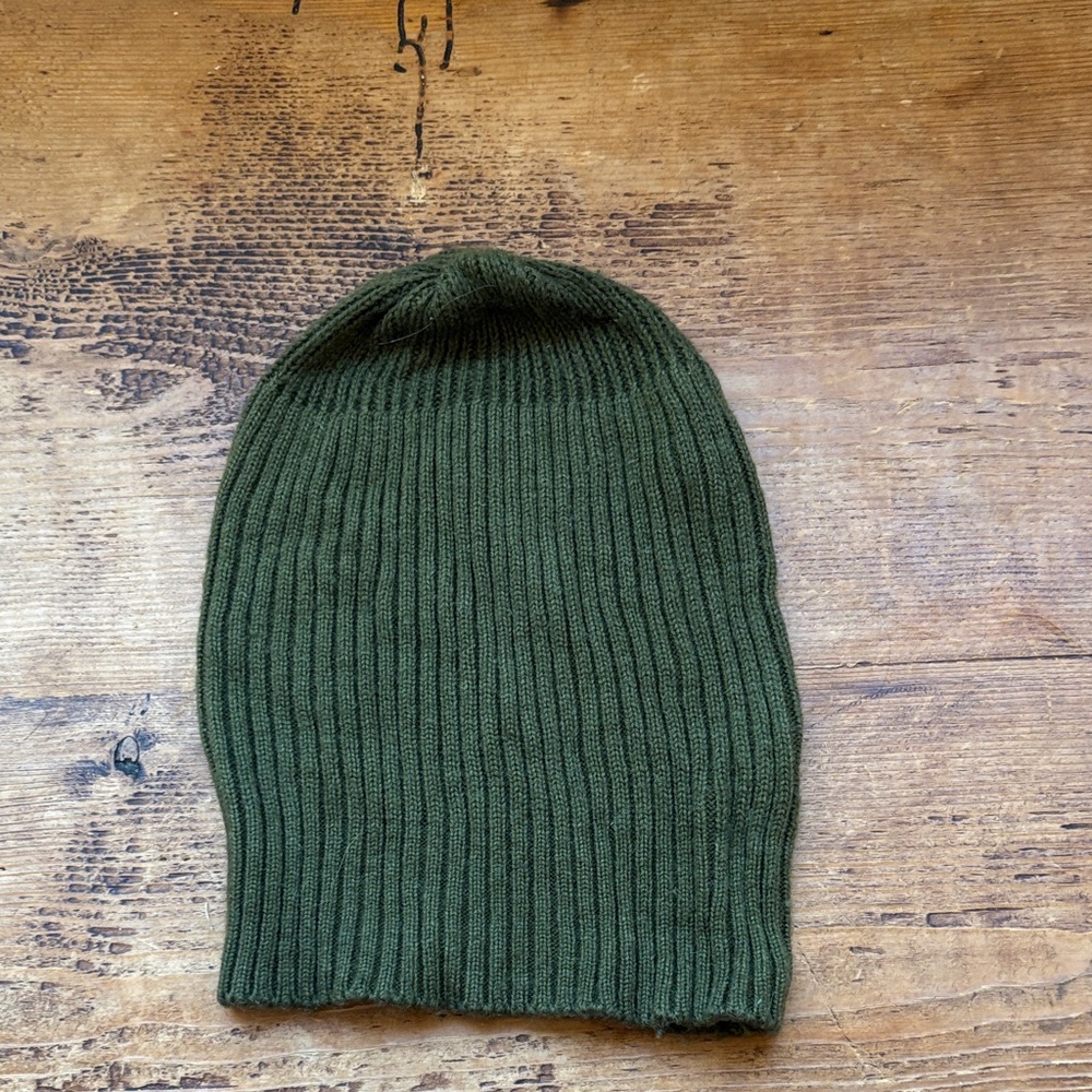 Cashmere , Ribbed Knit Beanie in Olive Green